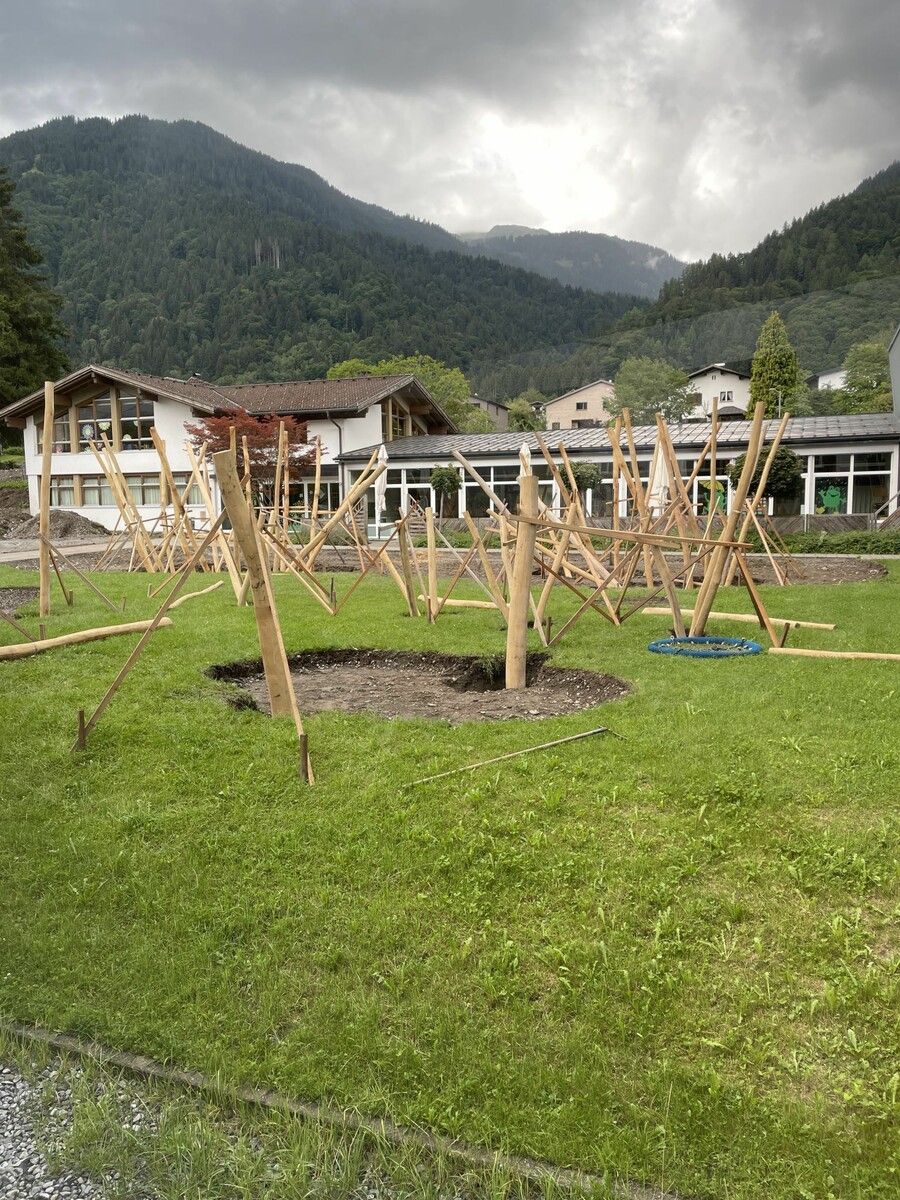 Das Spielplatz-Konzept wurde mit den Verantwortlichen der Bildungseinrichtungen abgestimmt und geeplant und kann nun bald genutzt werden.⇒Alexander Stoiser
