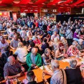 Hunderte Jassbegeisterte auf der Messe