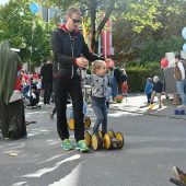 Lustenaus Kinder in die Mitte genommen
