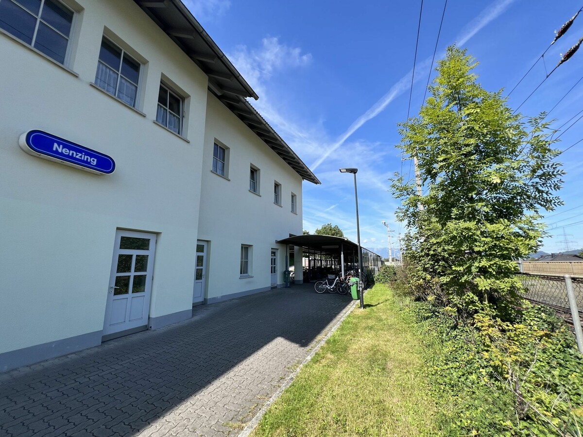 Der Bahnhof Nenzing ist sanierungsbedürftig und wird ab 2026 umgebaut. ⇒M. Strolz