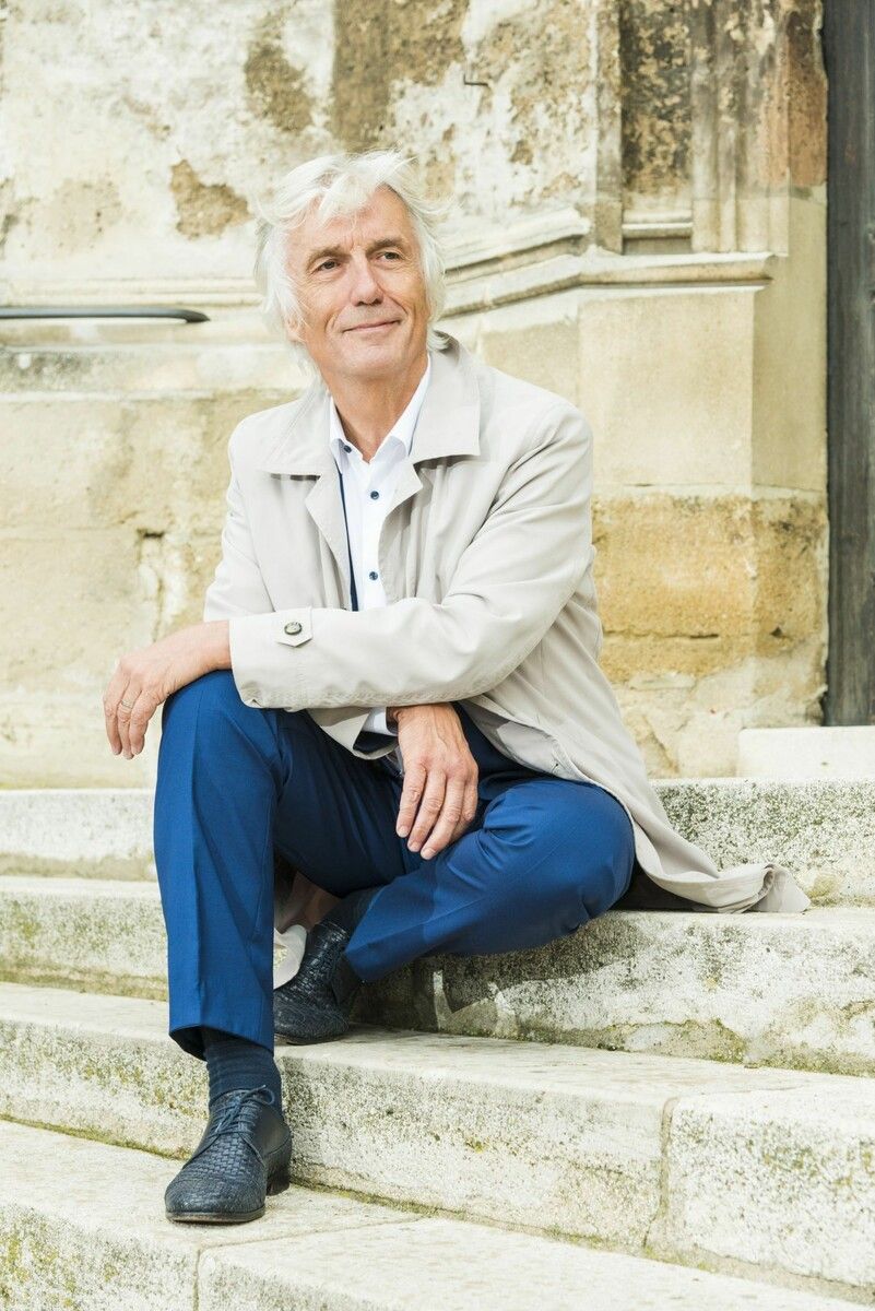 Der bekannte organist Roman Summereder gastiert am Sonntag, dem 26. Oktober um 17 Uhr in der Pfarrkirche.⇒Schiffleitner
