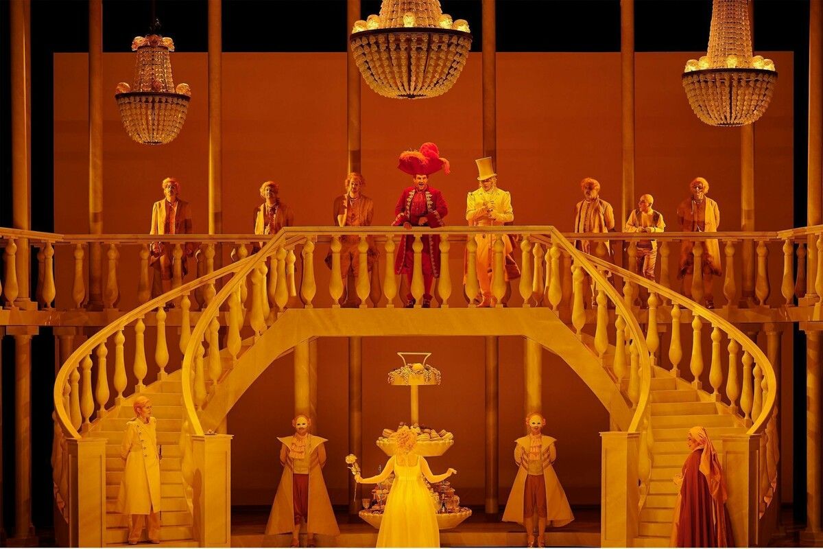 „Der Rosenkavalier“ in Zürich verbindet ein visuell opulentes Regiekonzept mit einer sängerisch und musikalisch gelungene Aufführung. ⇒MATTHIAS BAUS