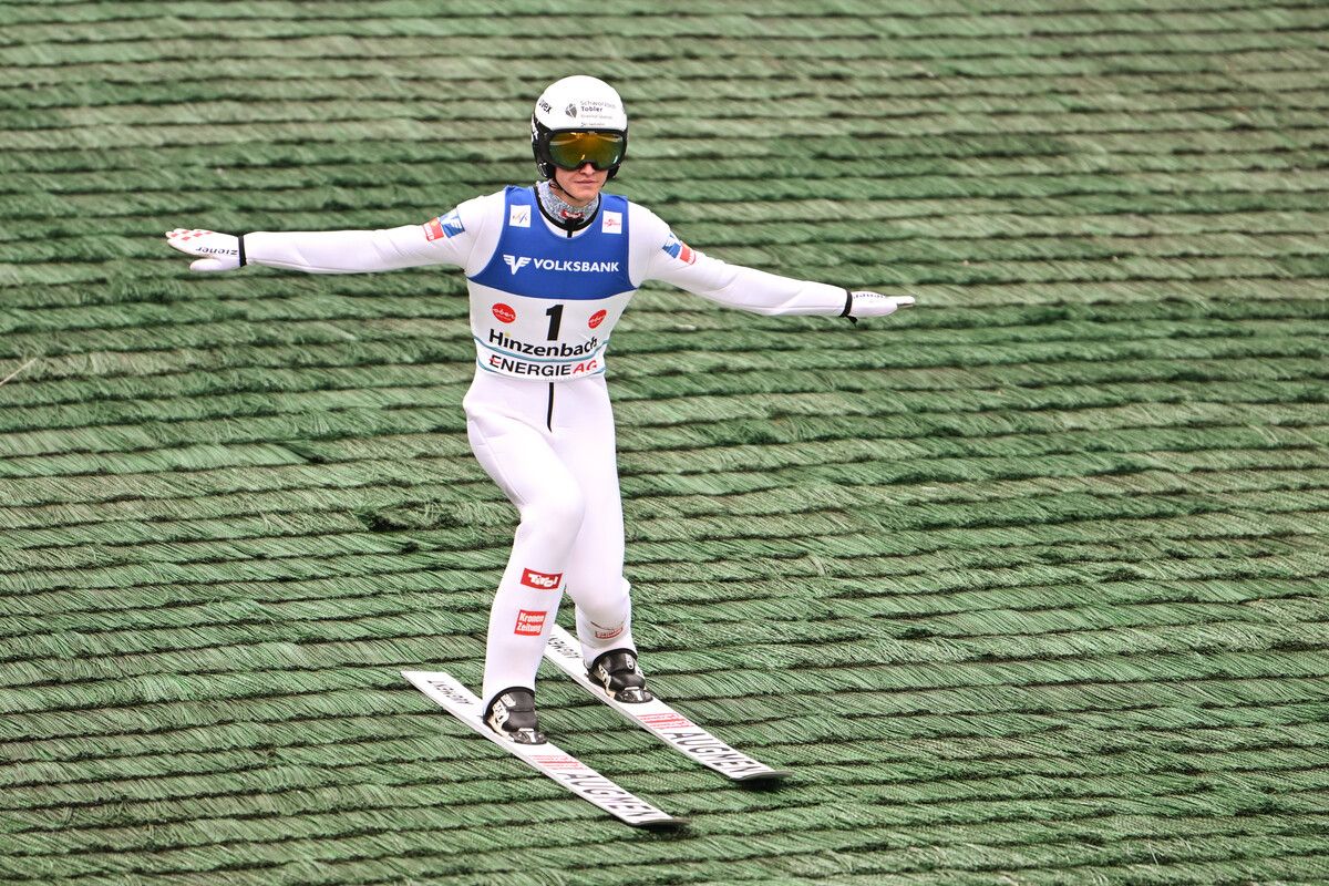 Der Schoppernauer Niklas Bachlinger führt die Gesamtwertung im Sommer-Grand-Prix der Skispringer an.⇒GEPA