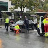 Mopedfahrer stürzt in Schwarzach: Rettung und Polizei im Einsatz
