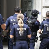 16-Jährige bei Schule in Wien durch Messerstiche verletzt