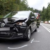 Pkw-Lenkerin und Kind (7) bei Unfall verletzt