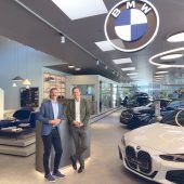 BMW kaufen kann man jetzt im Wohnzimmer