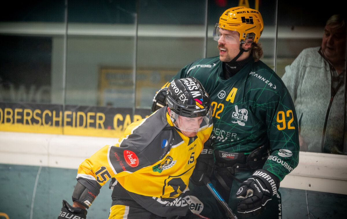 Dominic Haberl und das Team des EHC Lustenau testet gegen den HC Landsberg.