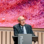 Das Philosophicum wurde mit dem Referat von Konrad Paul Liessmann eröffnet. »D8