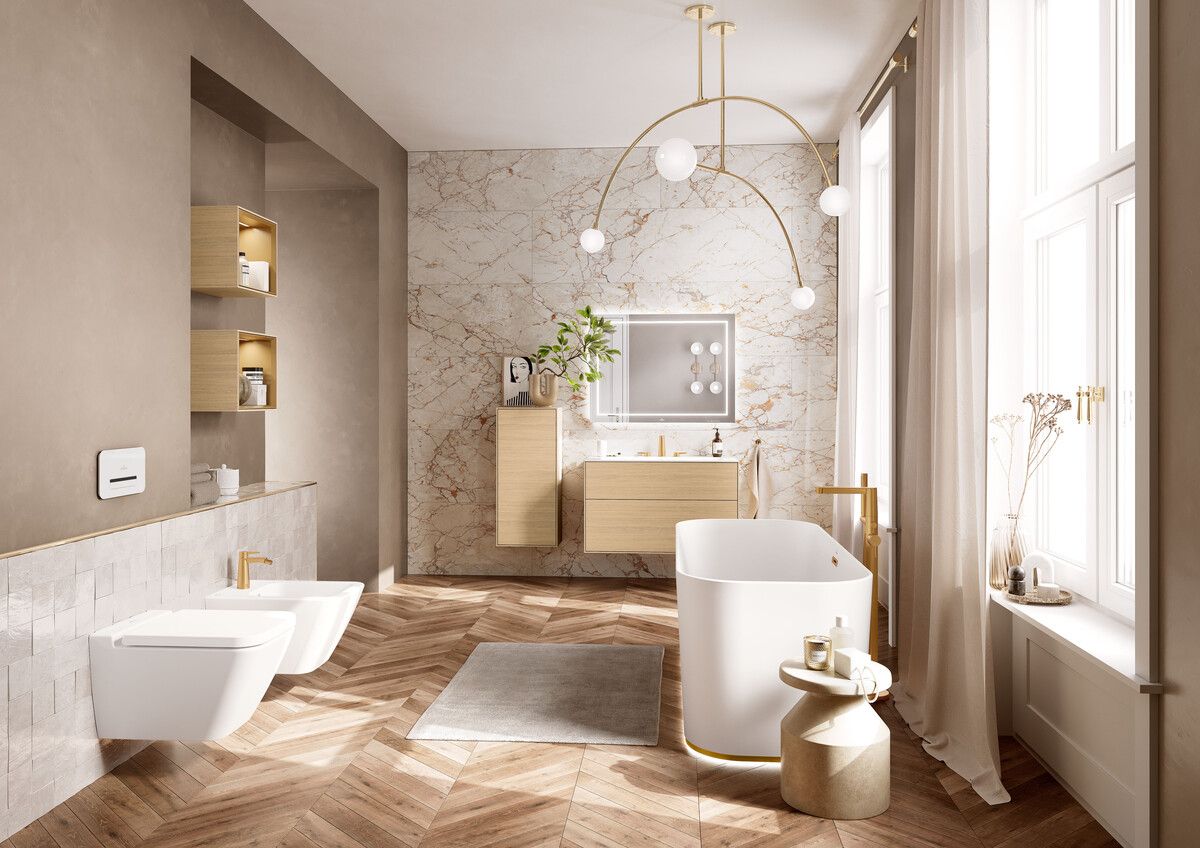Freistehende Badewannen und zeitloses Design prägen die moderne Badlandschaft.⇒Villeroy & Boch