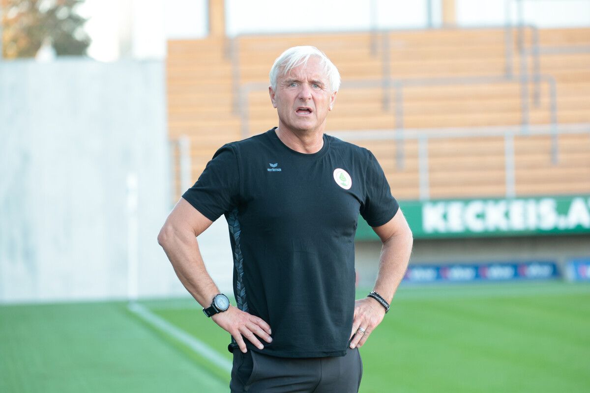 Heinz Fuchsbichler und der FC Dornbirn sind im Topduell in Kuchl zu Gast.⇒ KH
