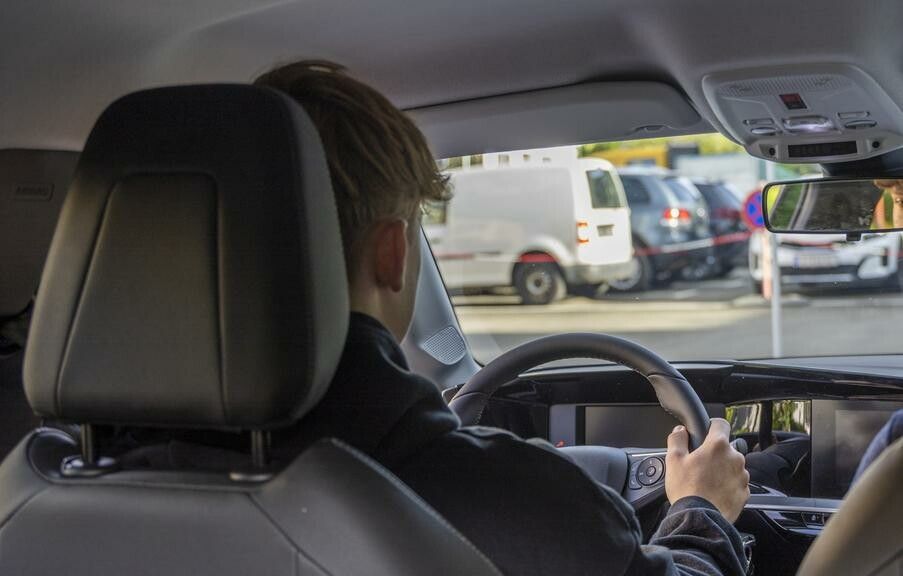 Im Landtag beschäftigt man sich mit der Arbeit der Abteilung Verkehrsrecht des Landes Vorarlberg, auch über die Fahrprüfungen hinaus.⇒VN/paulitsch