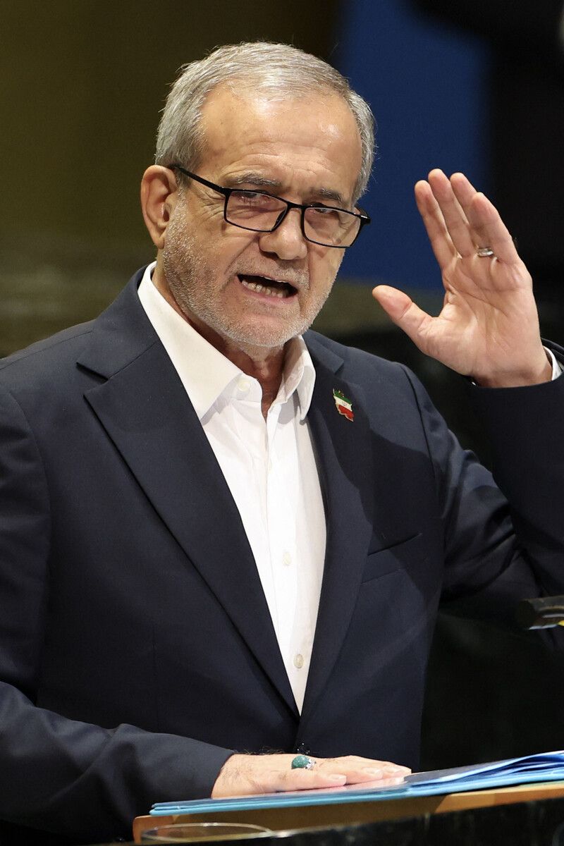 Irans Präsident Masud Pezeschkian strebt weiter nach diplomatischer Lösung.⇒AFP