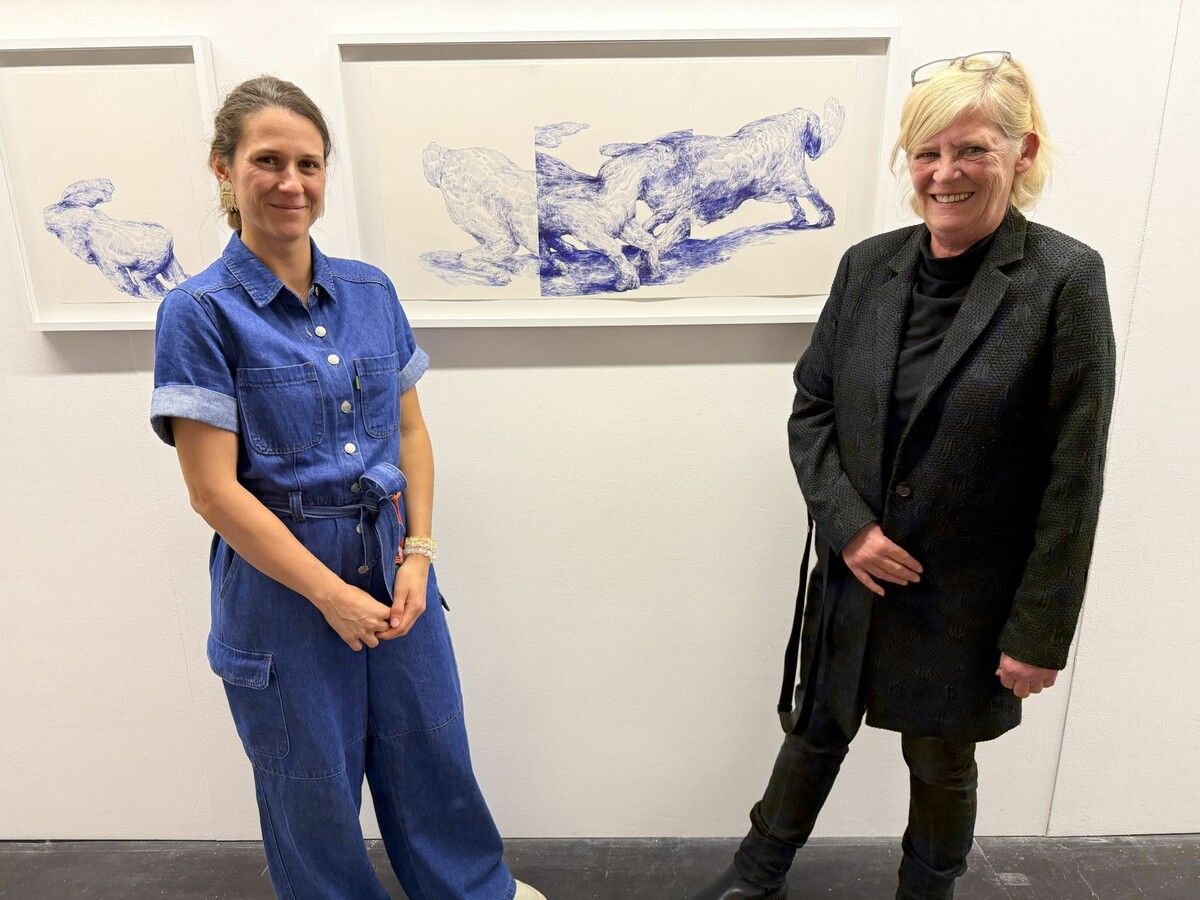 Künstlerin Michaela Kessler und Galeristin Andrea Romagna-Miessgang luden in die Galerie.⇒Franc