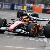 McLaren mit Problemen, Hamilton mit Bestzeit