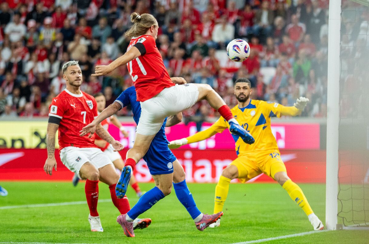 ÖFB-Teamchef Ralf Rangnick ließ offen, ob das Offensivduo Marko Arnautovic und Patrick Wimmer wie im Zypern-Spiel nach dem Seitenwechsel Michael Gregoritsch und Romano Schmid Platz machen muss. ⇒APA