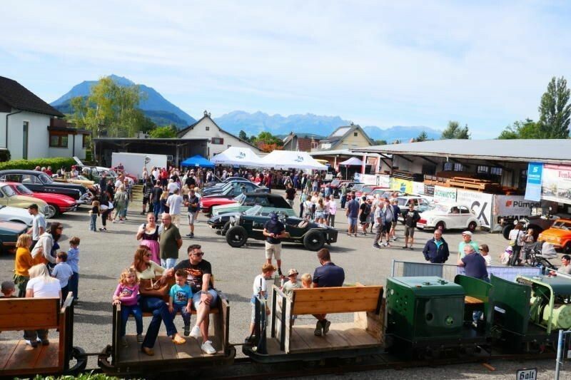 Rekord an Besuchern und Ausstellern brachte der Oldtimer-Frühschoppen in Muntlix.