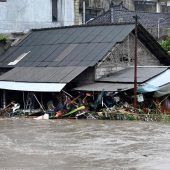 Sechs Tote bei Fluten auf Bali – ­Urlauber mit Booten gerettet