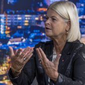 Zuerst Gleichstellung, dann Wehrpflicht