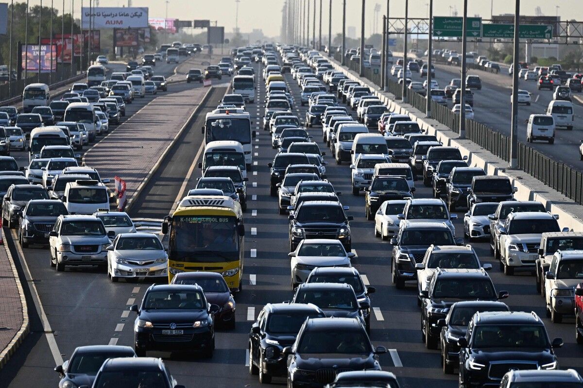 Viel Geduld und starke Nerven sind hier gefragt – der typische Morgenverkehr in Kuwait-Stadt.