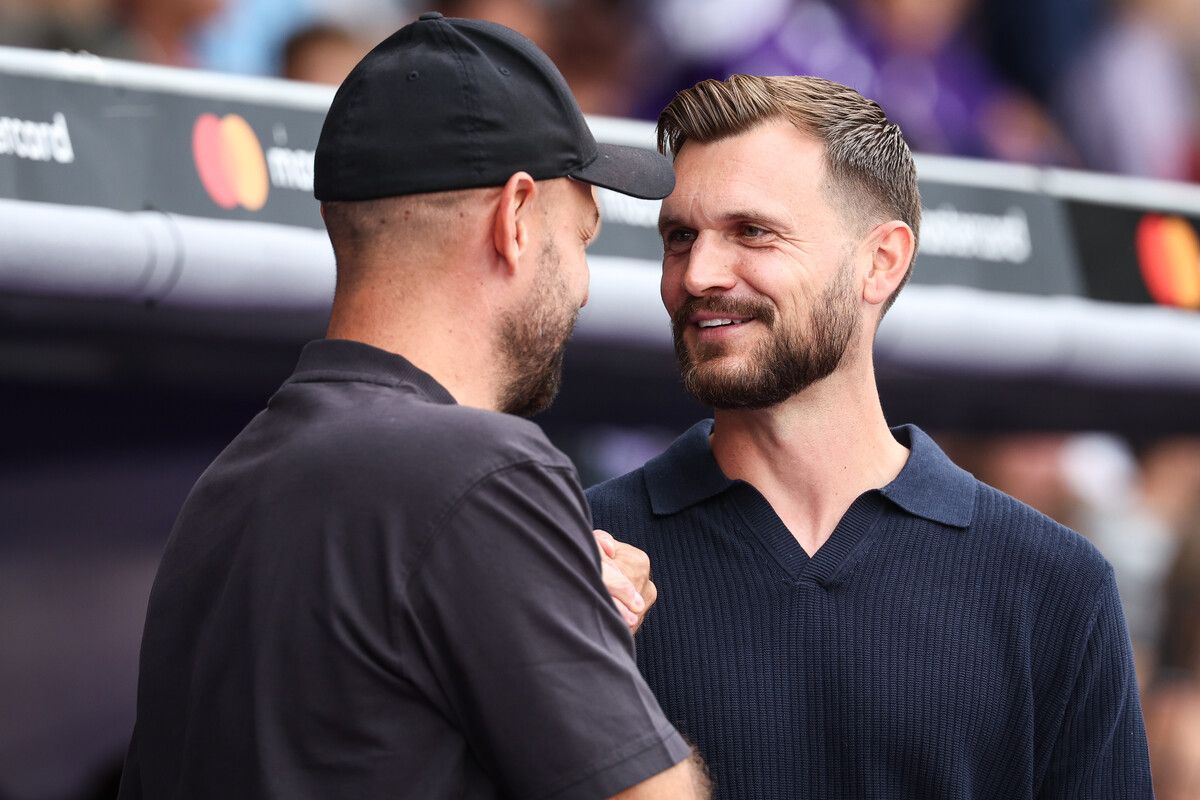 VIENNA,AUSTRIA,31.AUG.25 - SOCCER - ADMIRAL Bundesliga, FK Austria Wien vs SCR Altach. Image shows head coach Stephan Helm (A.Wien) and head coach Fabio Ingolitsch (Altach). Photo: GEPA pictures/ Armin Rauthner