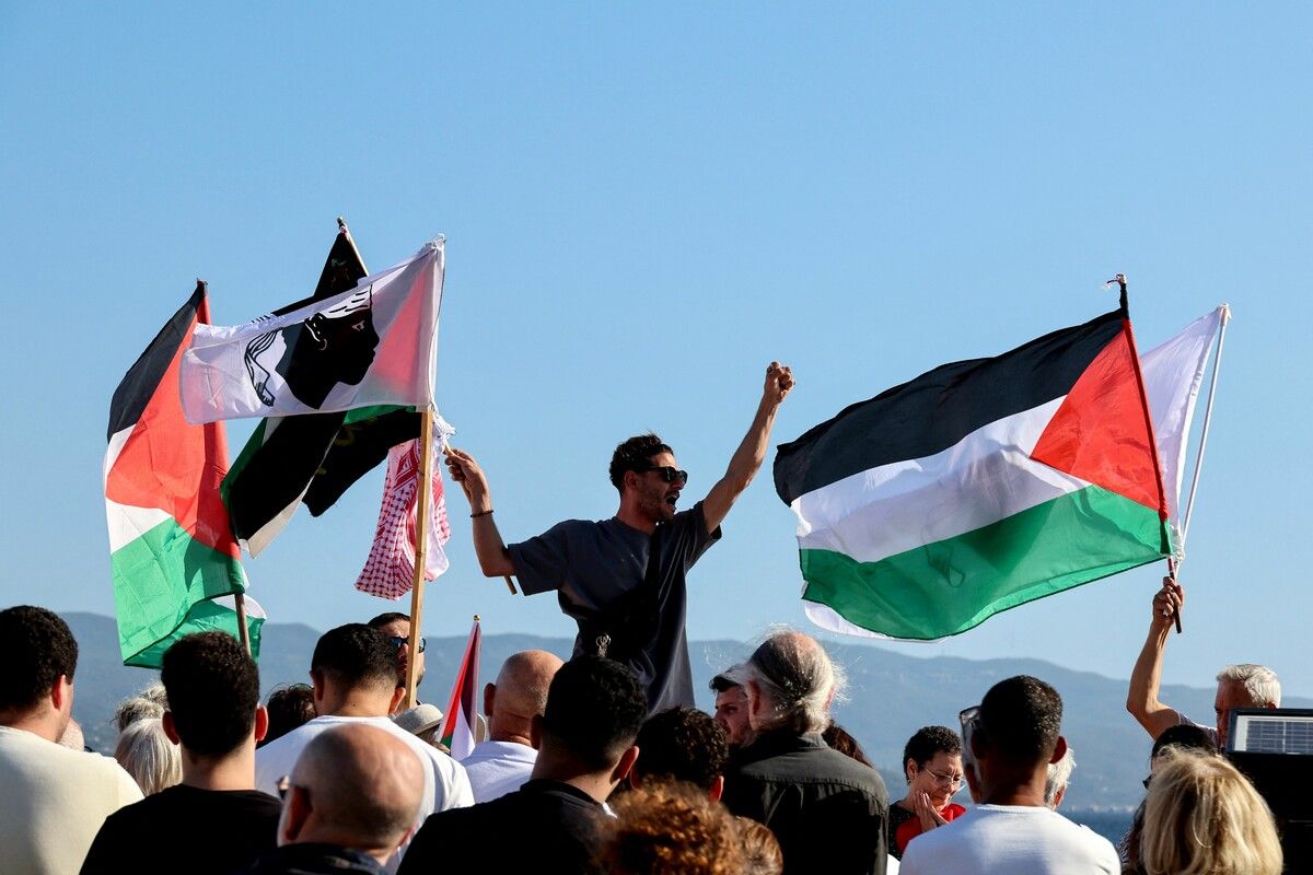 Aktivisten wollen die israelische Seeblockade durchbrechen und Hilfsgüter liefern. ⇒AFP