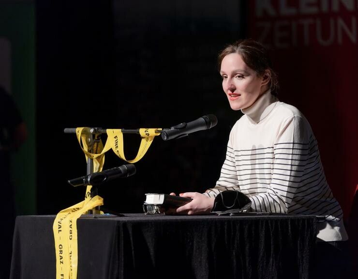 Alex Beer ist für die „Felix Blom“-Reihe mit dem Silbernen Homer 2023 und dem Berliner Krimifuchs 2024 ausgezeichnet worden. ⇒⇒Niki Schreinlechner Photography