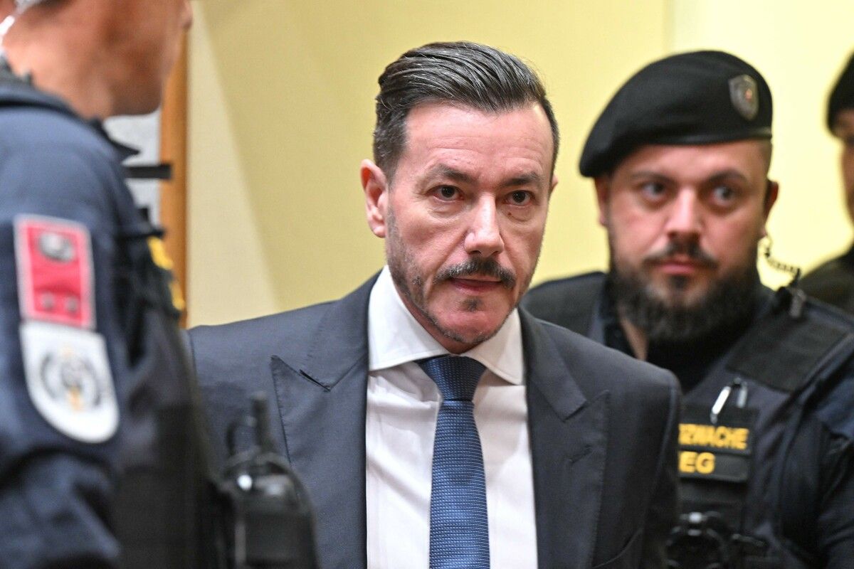 ⇒
apa/Afp