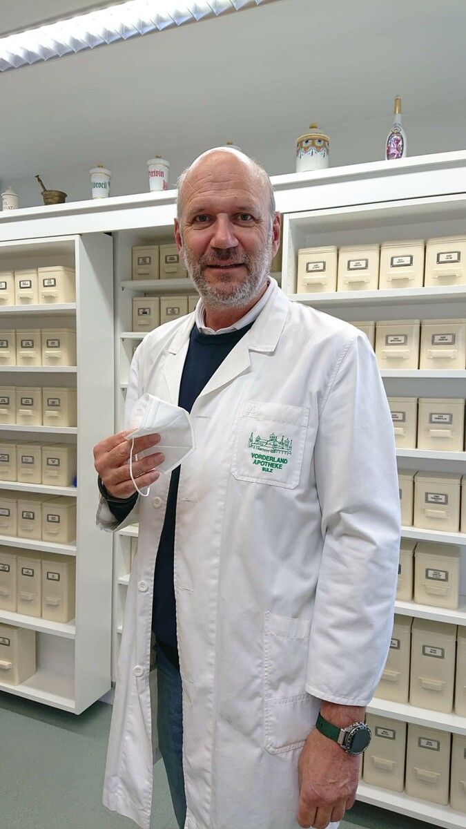 Bei Apotheker Walter Barbisch sind Masken derzeit sehr gefragt. ⇒barbisch