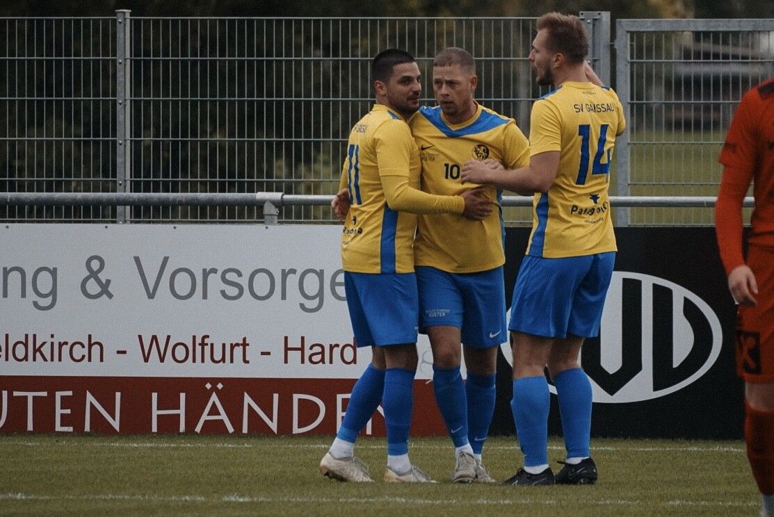 Beim SV Gaißau wird die Qualität von Daniel Sobkova (Mitte) geschätzt.⇒Verein