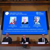 Physik-Nobelpreis geht an drei Quantenforscher