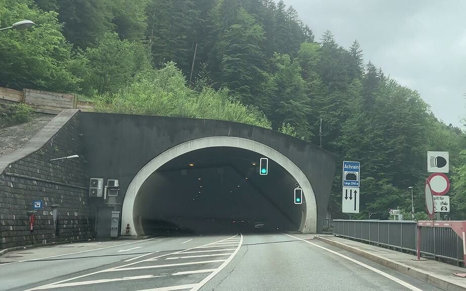 Der Tunnel ist diese Woche nur erschwert passierbar. ⇒VOL