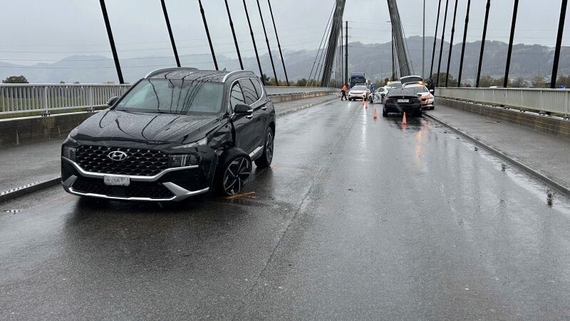 Der Unfall passierte auf der Rheinbrücke.⇒KAPO