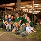 Schwarzenberger Mooshof im Sonnenlicht