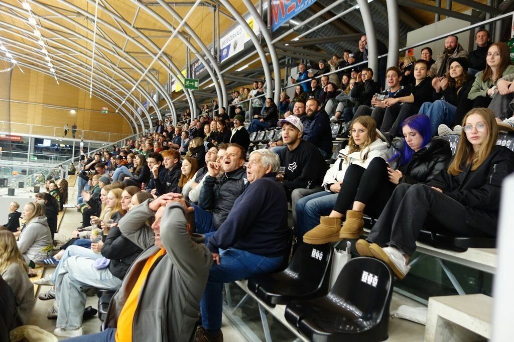 Die Fans des EC Bregenzerwald blicken in eine ungewisse Zukunft.⇒Sigbert Halder