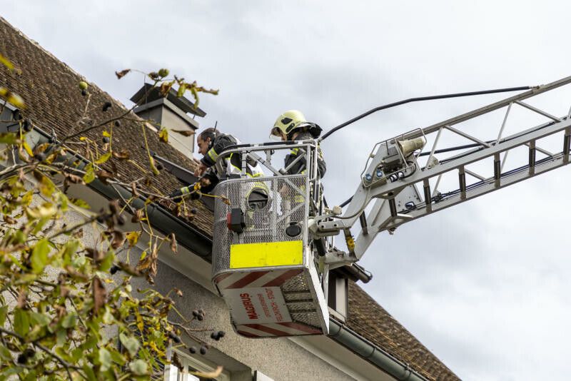 Die Feuerwehr brachte einen Steiger zum Einsatz.⇒d. mathis