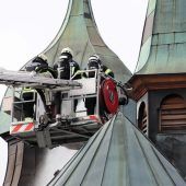 Feuerwehr Bildstein übt an der Basilika