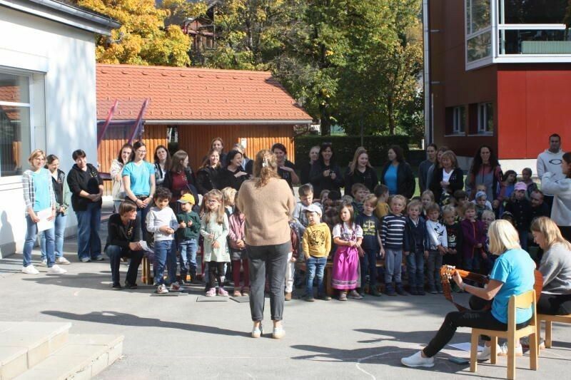 Die musikalische Umrahmung erfolgte durch die Kinder und die Pädagoginnen. ⇒vn/tk (2)