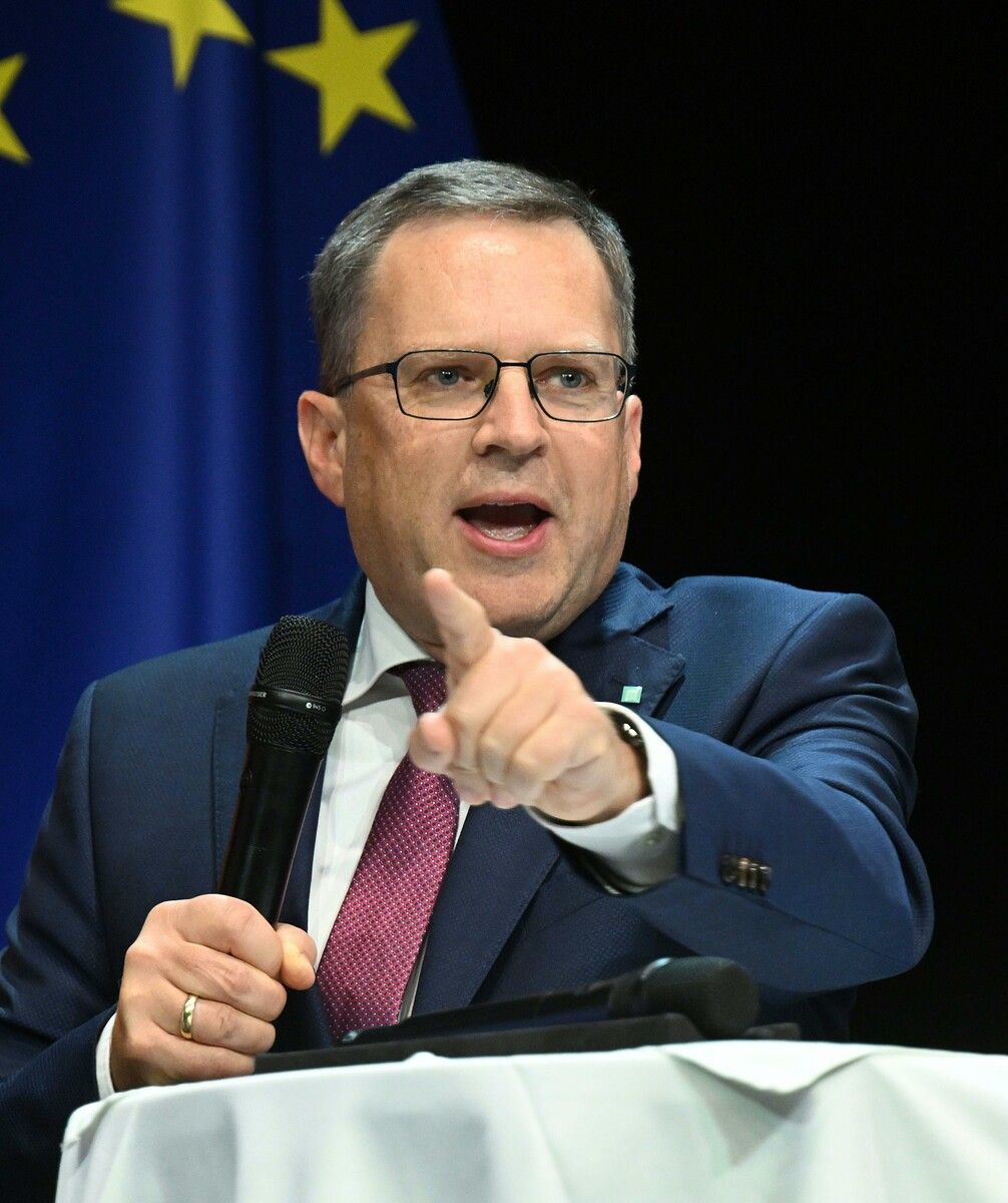 Die ÖVP steht weiter hinter Klubobmann Wöginger. ⇒APA/H. FOHRINGER