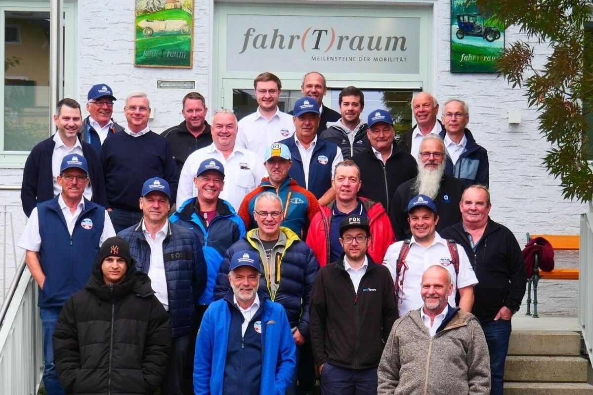 Die Oldtimerfreunde Zwischenwasser besuchten den Salzburgring samt Museum.⇒Werner Schnetzer