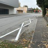 Weißes X statt Parkplatz erregt Gemüter