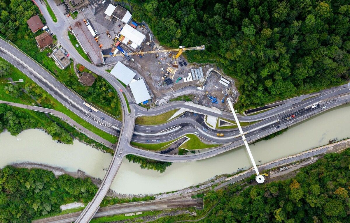 In der Felsenau, wo einst ein Bauhof stand, befindet sich jetzt die Tunnelbaustelle. ⇒Stiplovsek