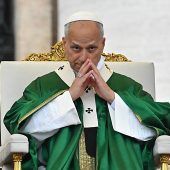 Papst Leo XIV. ruft zu Solidarität und Mitgefühl mit Migranten auf