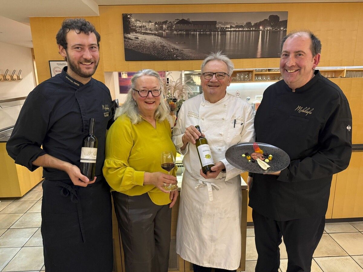 Jeremias, Monika und Karlheinz Hehle sowie Küchenchef Martin Wehle luden zum „Wilden Eichenberg“-Menü.⇒Franc