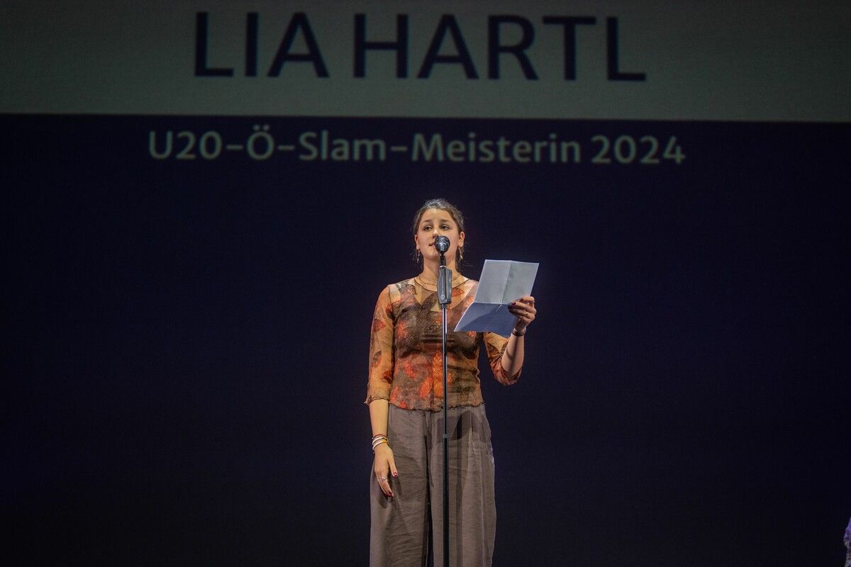 Lia Hartl konnte mit einem pointierten Text über das österreichische Schulsystem überzeugen.