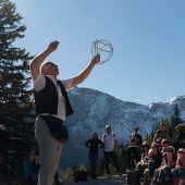 Magie und Artistik beim Kleinkunst-Festival „Kunterbunt“