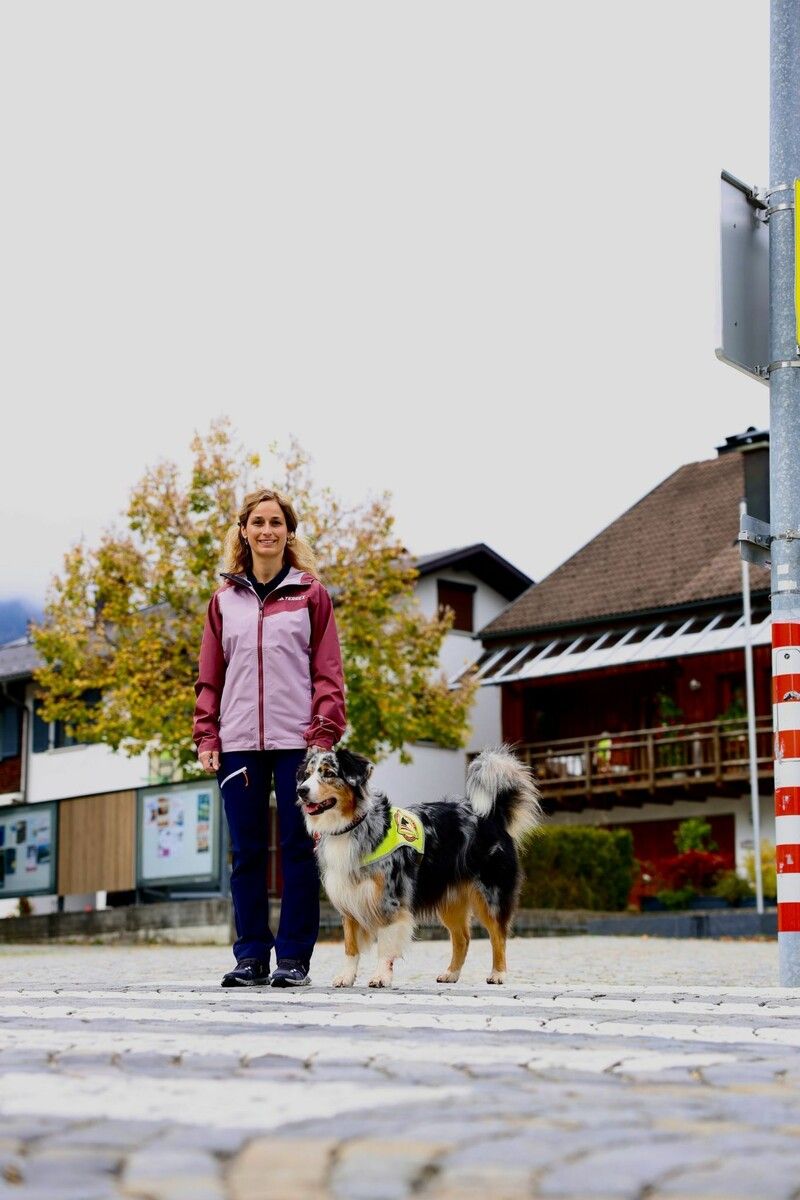 Martina Vaschauner und Sky gehen gemeinsam durchs Leben. ⇒Massgeschneidert