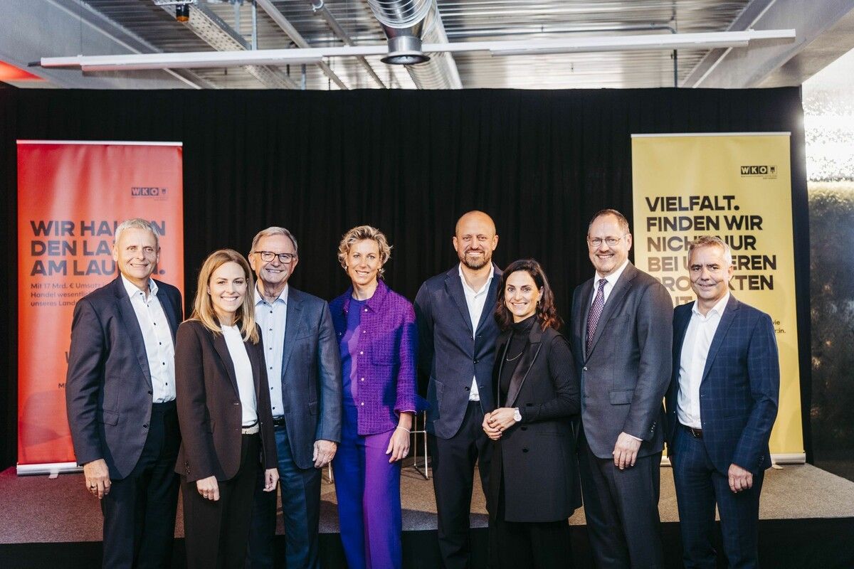 Michael Tagwerker, Kerstin Polzer, Karlheinz Kopf, Carina Pollhammer, Marc Schumacher, Jennifer Bitsche, Rainer Trefelik und Robert Küng.⇒Sams/Inhaus
