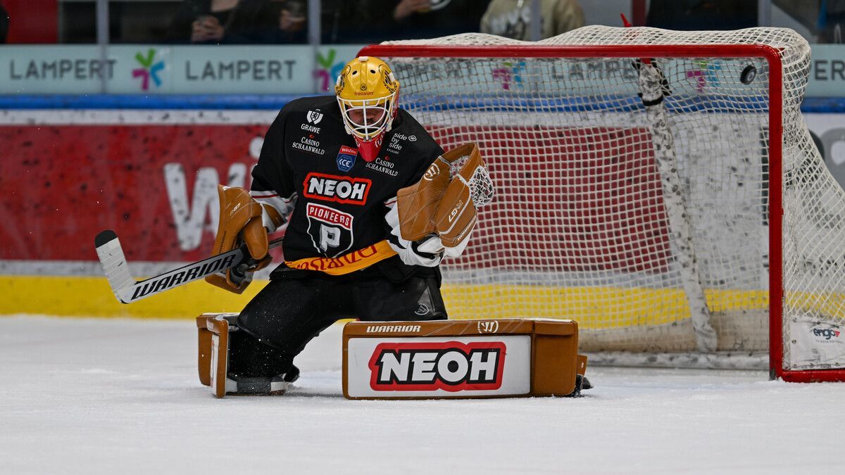 Ob David Madlener oder Alex Caffi das Tor der Pioneers hüten, ist noch offen.⇒VN/Stiplovsek