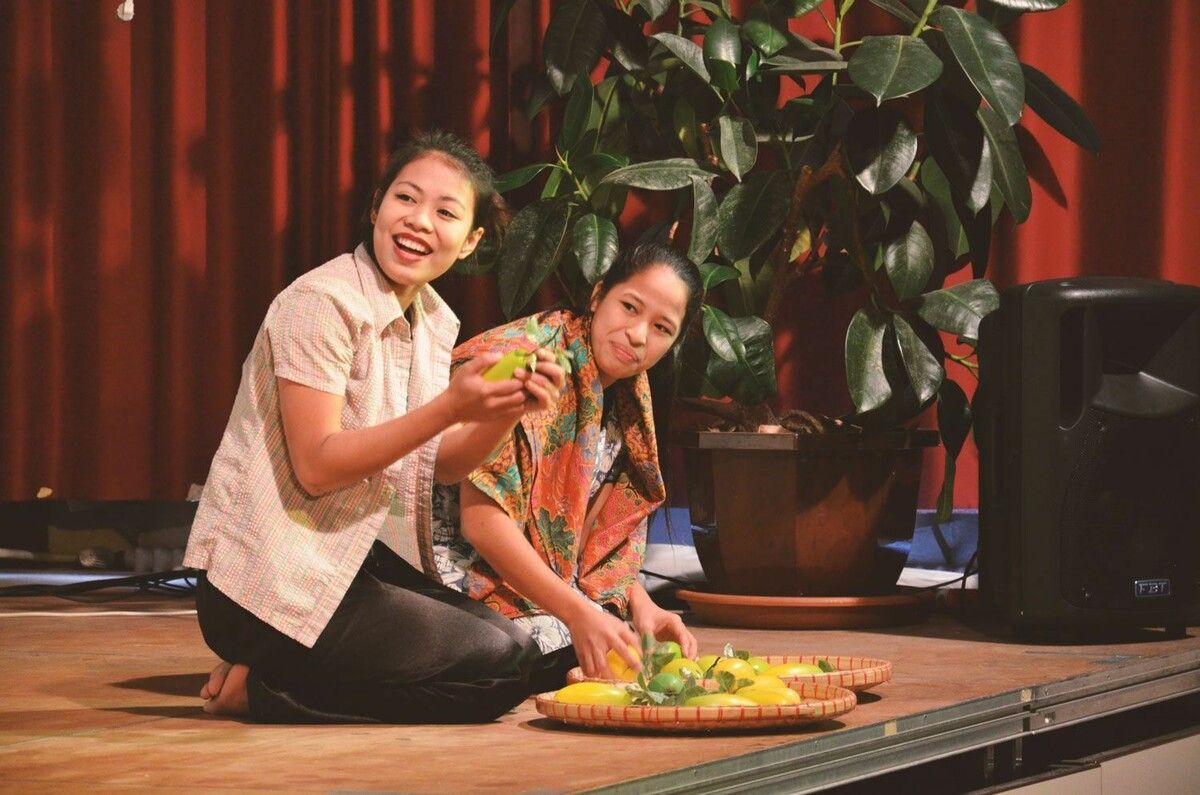 Träume und Hoffnungen von Kindern werden in dem Theaterstück thematisiert.